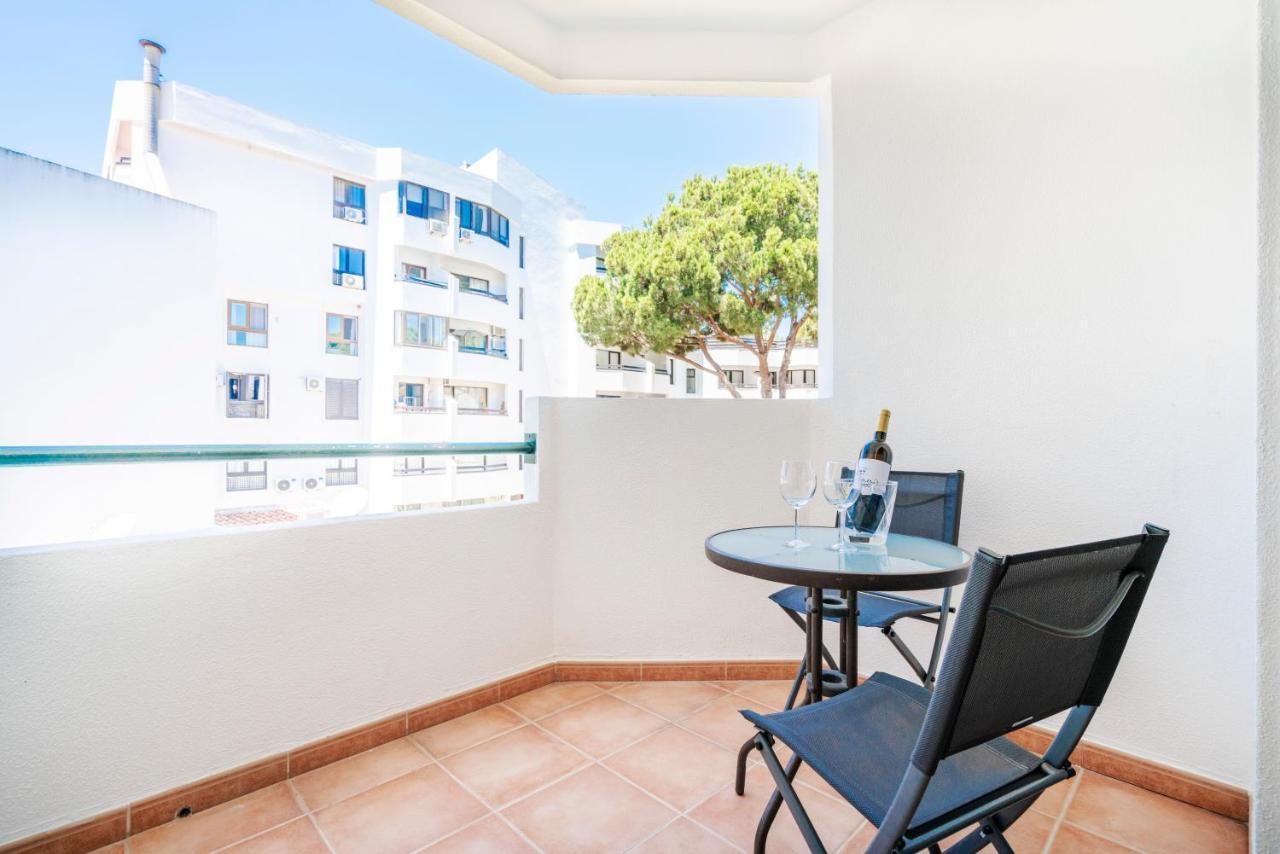 Lovely 1Bed Flat Short Walk To The Marina Vilamoura Quarteira Kültér fotó